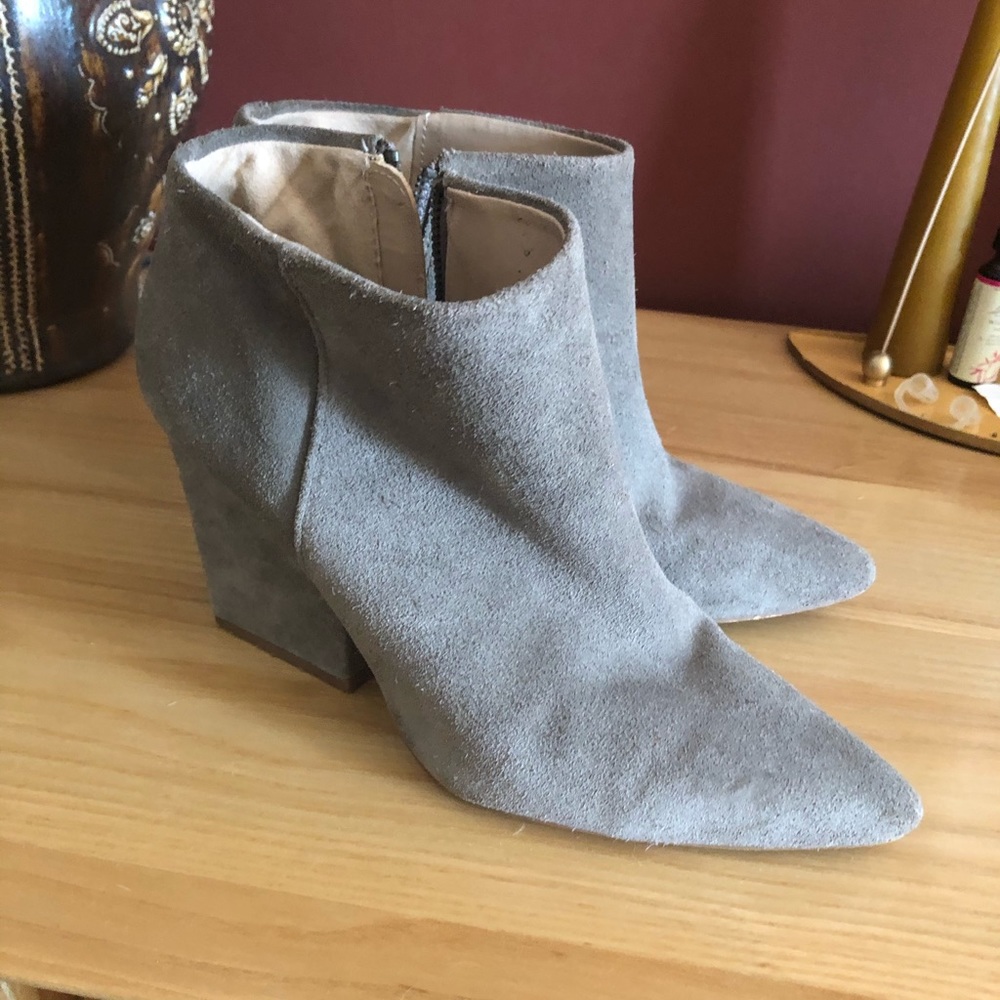 Real suede Zara booties🤍